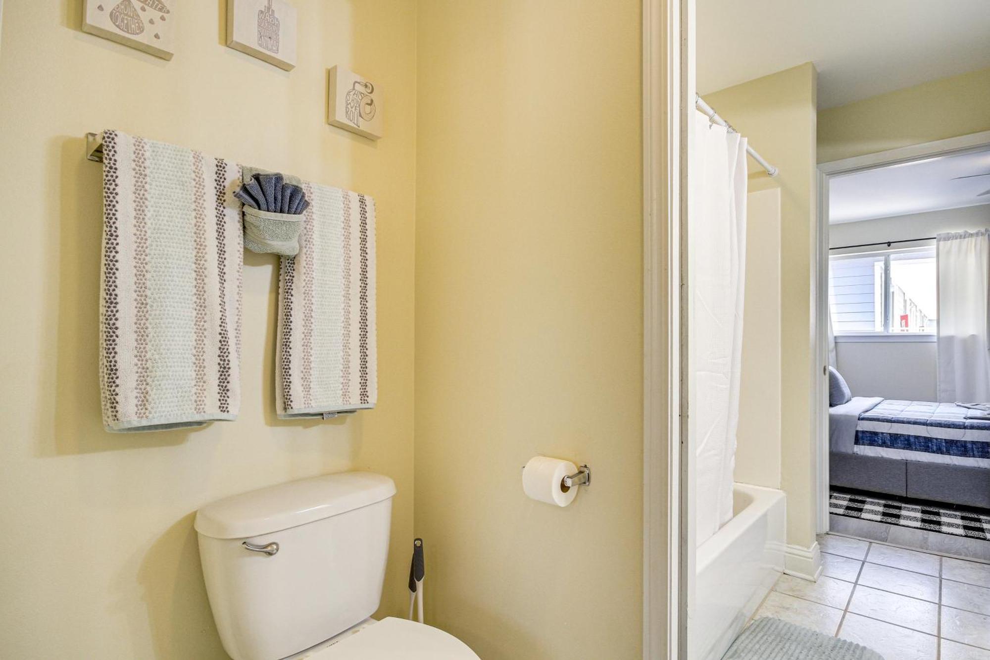 Airy Biloxi Condo With Patio Walk To Beach! 外观 照片