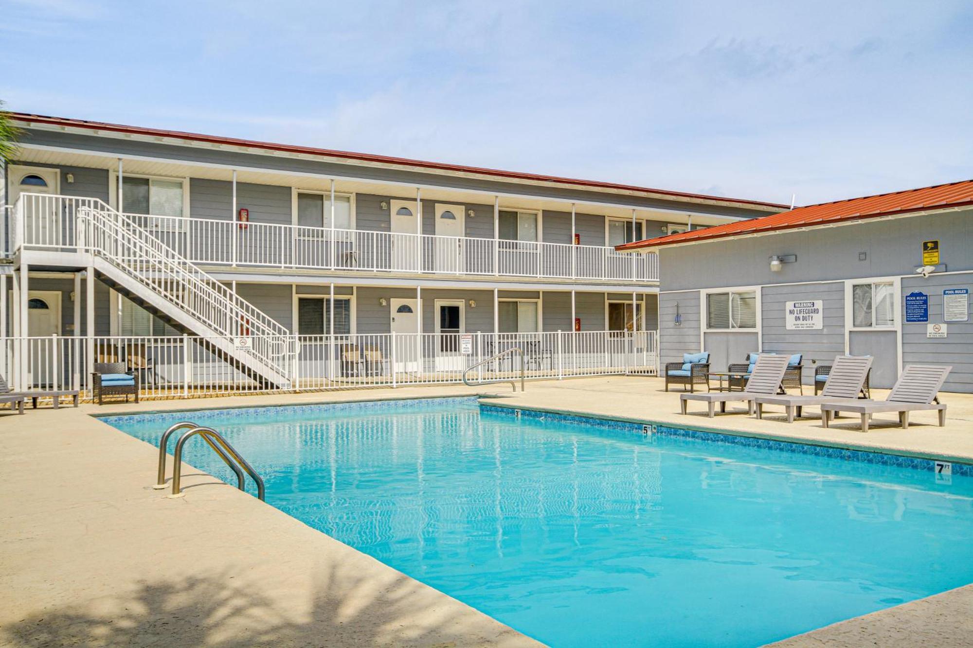 Airy Biloxi Condo With Patio Walk To Beach! 外观 照片